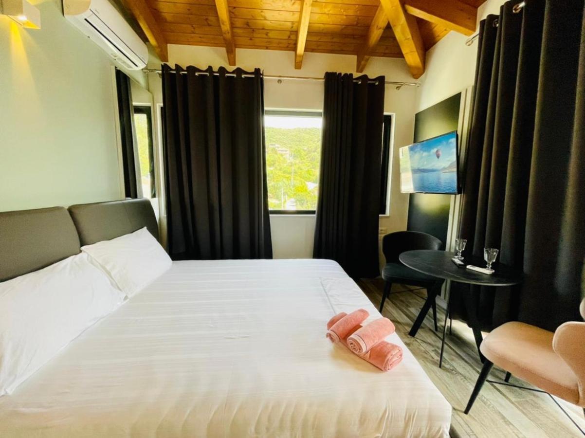 Adriatik Hotel Vlorë Εξωτερικό φωτογραφία