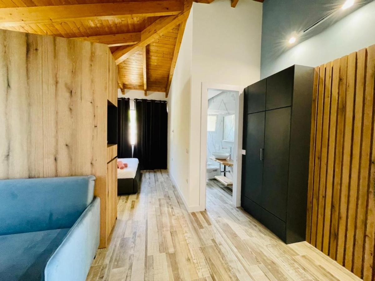 Adriatik Hotel Vlorë Εξωτερικό φωτογραφία