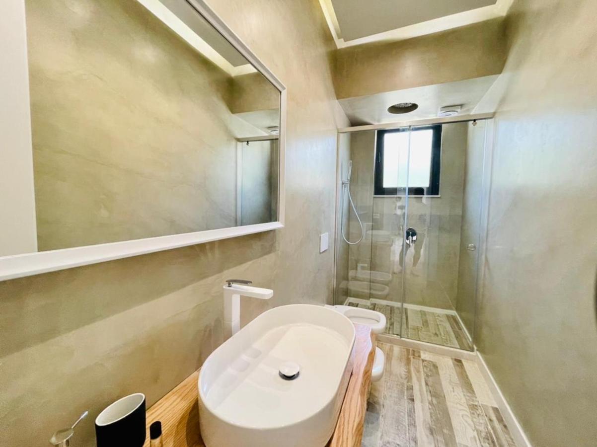 Adriatik Hotel Vlorë Εξωτερικό φωτογραφία