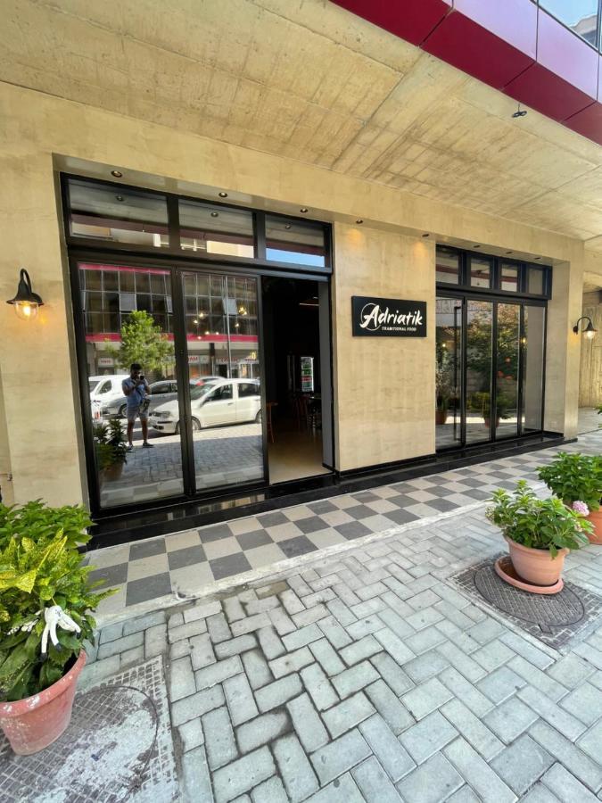 Adriatik Hotel Vlorë Εξωτερικό φωτογραφία