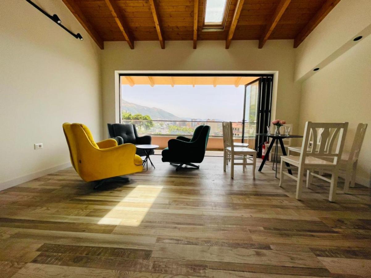 Adriatik Hotel Vlorë Εξωτερικό φωτογραφία